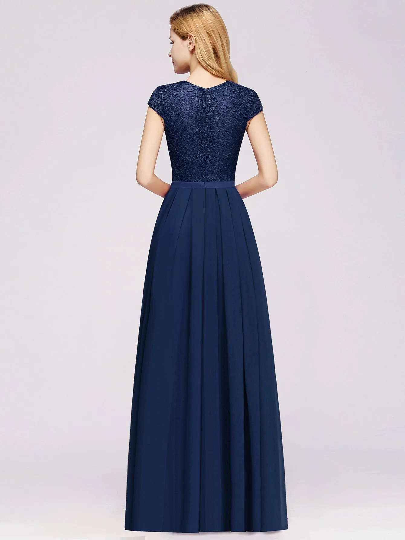 Elegant Long A-line Tulle Floral Lace Bridesmaid Dress with Cap Sleeves