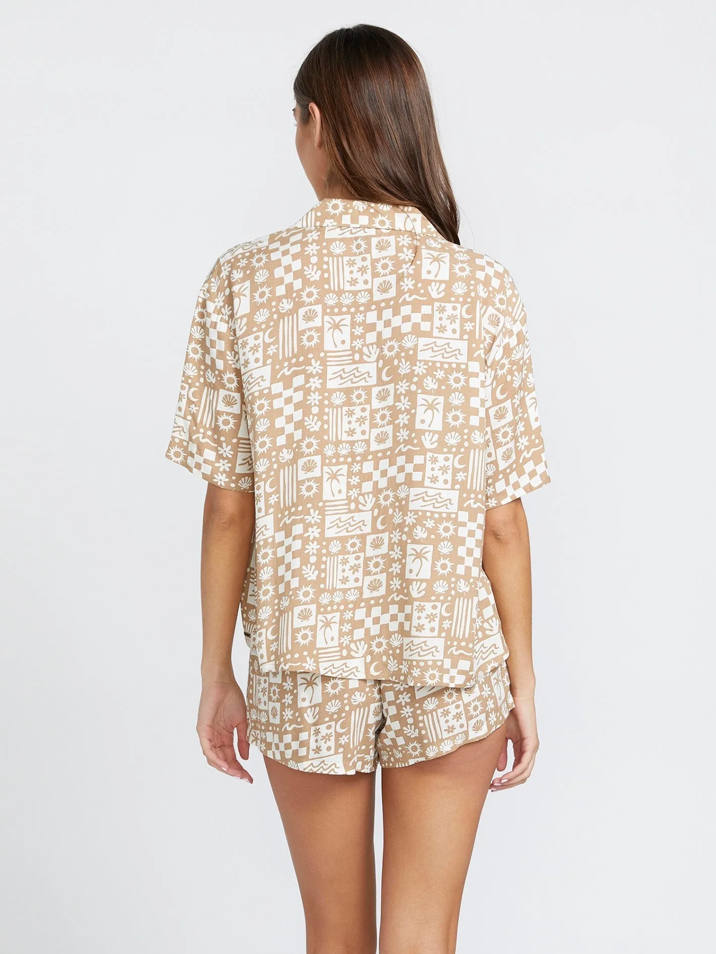 Sunny Daze Short Sleeve Shirt - Mocha